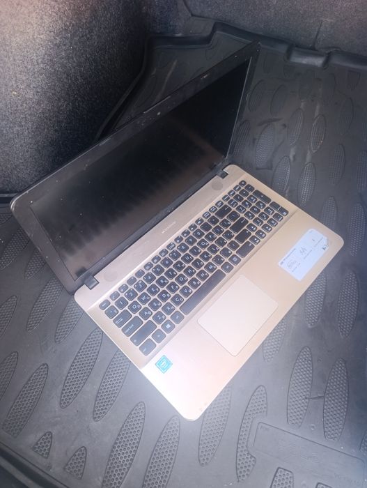 Ноутбук ASUS ssd 360 Gb