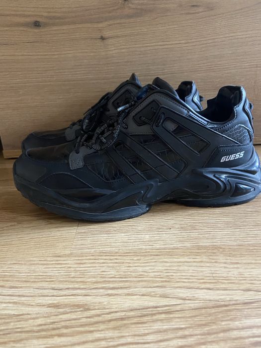Черни кецове Guess