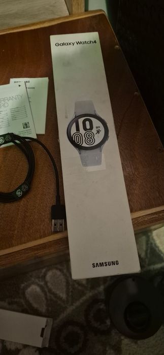 Samsung smart watch 4 si samsung gear s3 frontier