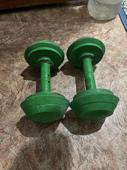 Гантель 5-6 киллограм