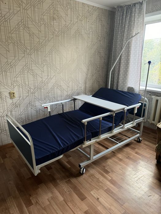Кровать для лежачих больных