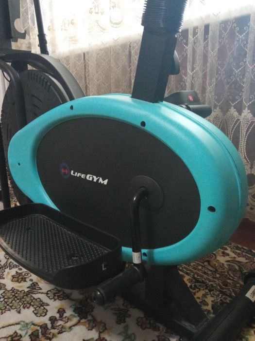 Еллиптический велотринажор Life LGM 023. 3/1