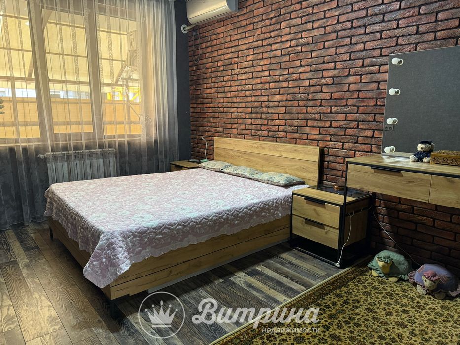 Трёхкомнатный дом, с ремонтом отличная локация