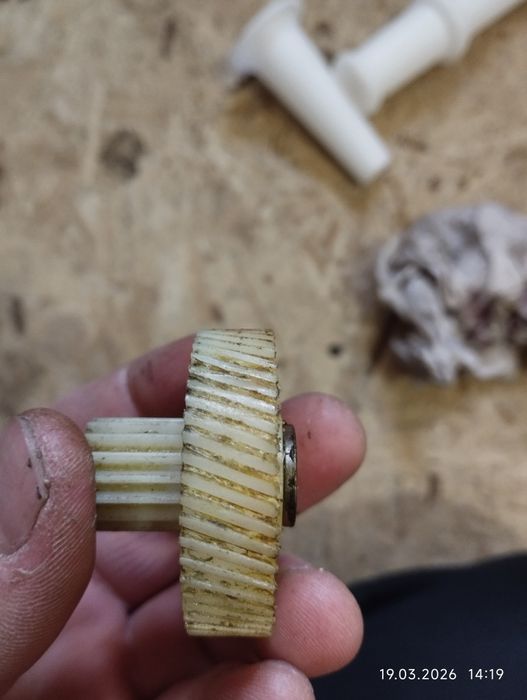 Мясорубка электрическая.