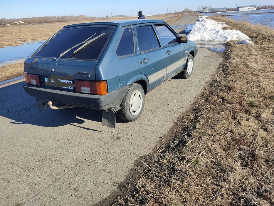 Продам ваз 2109 без двигателя