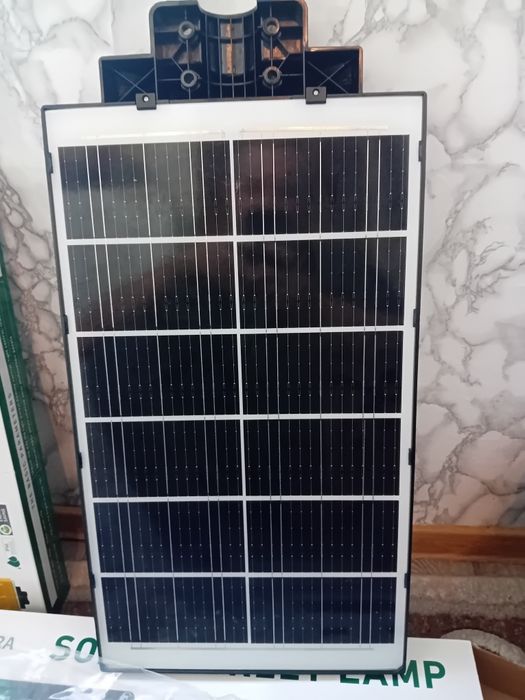 Lămpi solare de 1000 și 800 wați