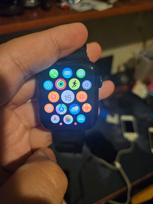 Продам apple watch se2