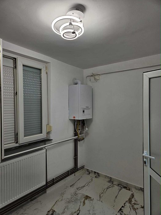 Vând apartament 2 camere decomandat