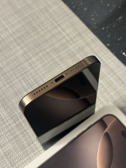 iPhone 16 ProMax,  1 TB  , culoare Desert Titanium, 92% baterie
