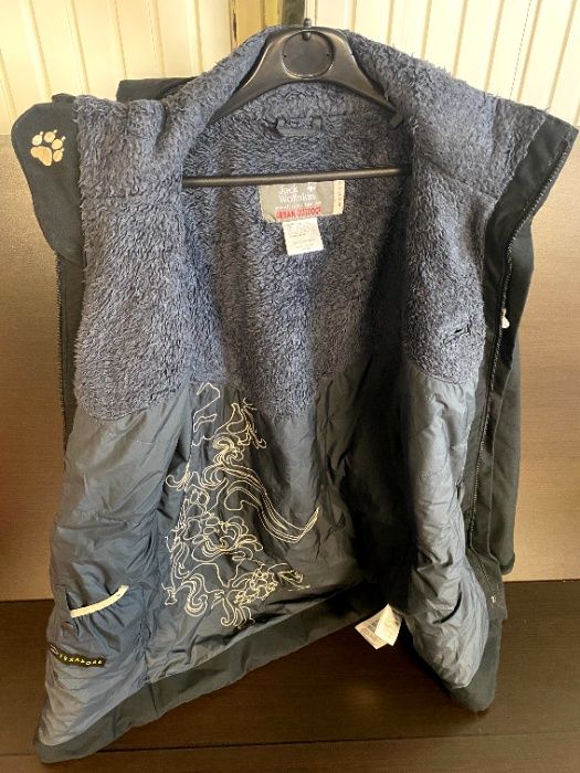 JACK WOLFSKIN с технология Texapore дамско водоустойчиво и ветроустойч