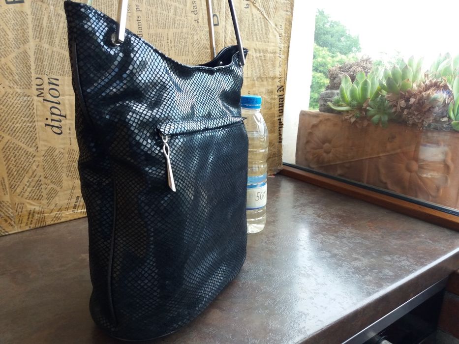 дамска чанта среден размер черна кожена чанта-естествена кожа