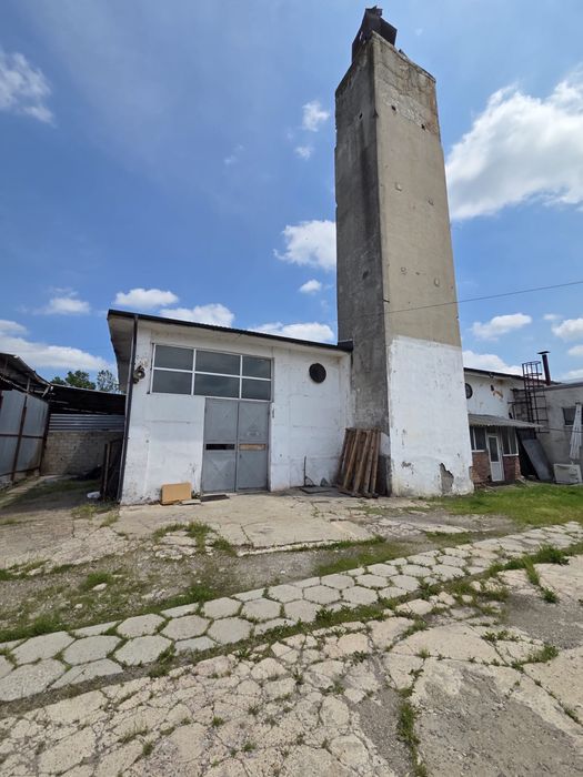 Inchiriez hala Slobozia