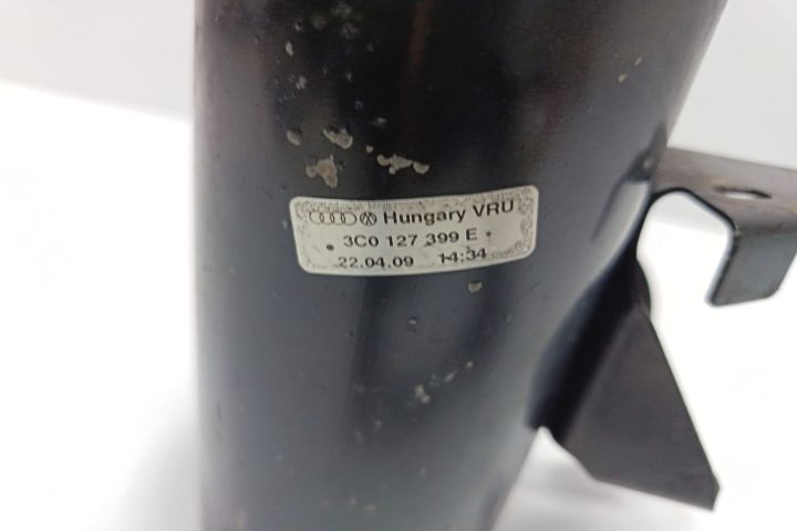 Carcasa filtru combustibil 3C0127399E Volkswagen VW Passat B6