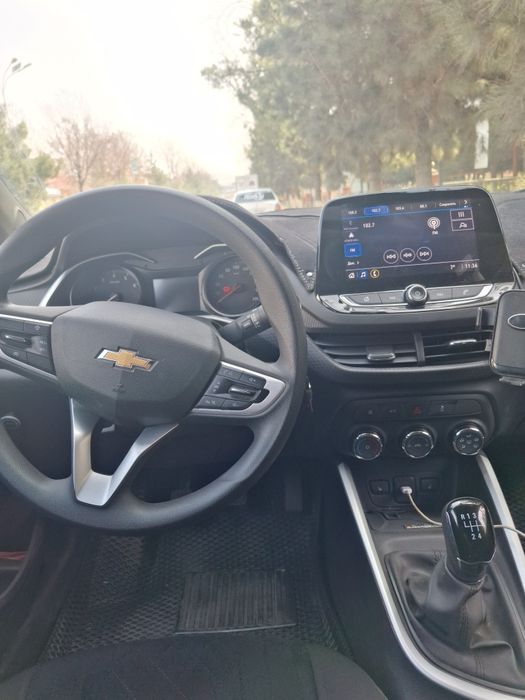 Onix sotiladi 29 oytolovi qolgan 330000 mingdan tolab olishga 7000 min