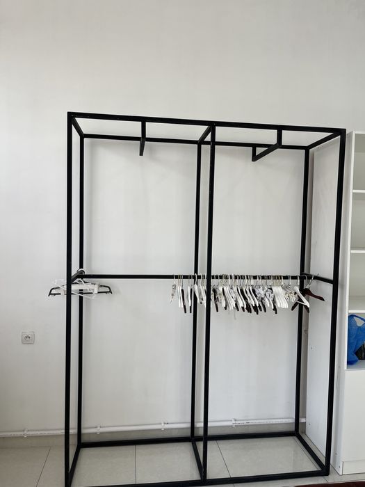 Продоется Стилажи