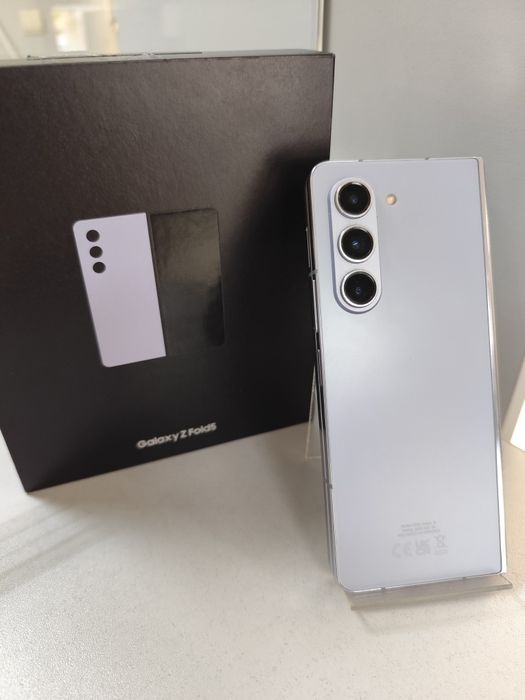 Samsung Galaxy Z Fold 5