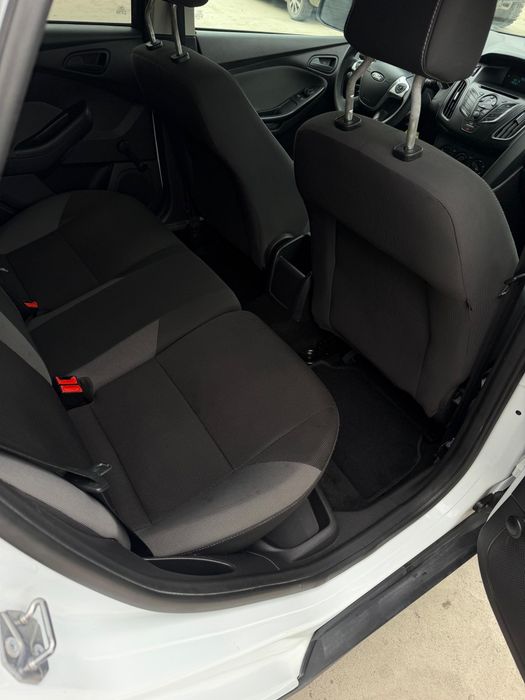 Ford Focus 1.6 ,an 2014