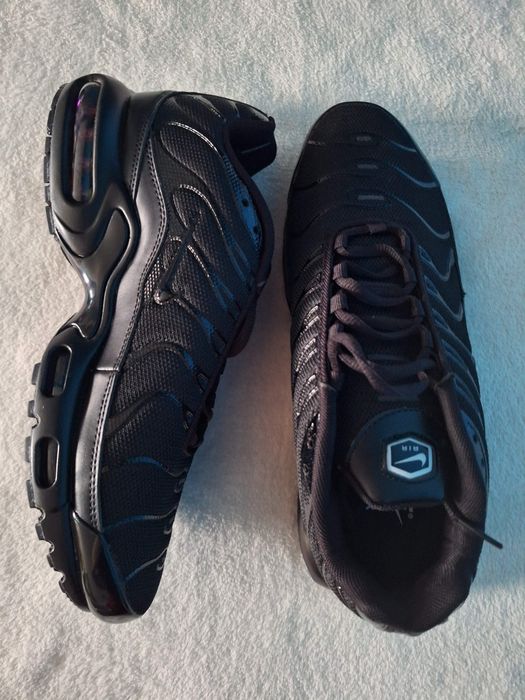 Разпродажба на Nike TN triple black последни бройки