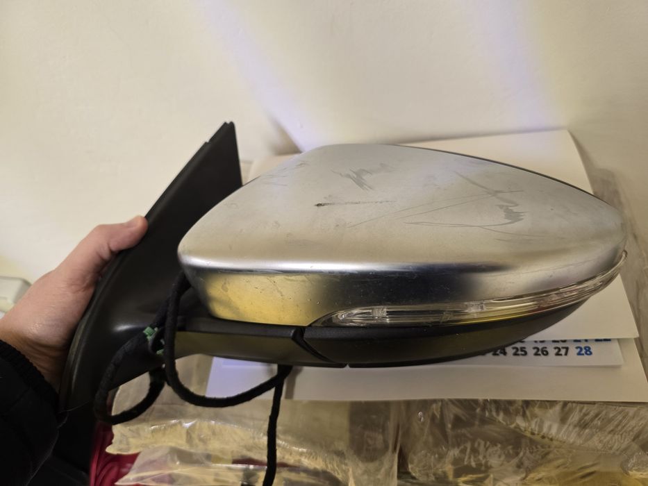 Vw passat  alltrack огледало оригинално