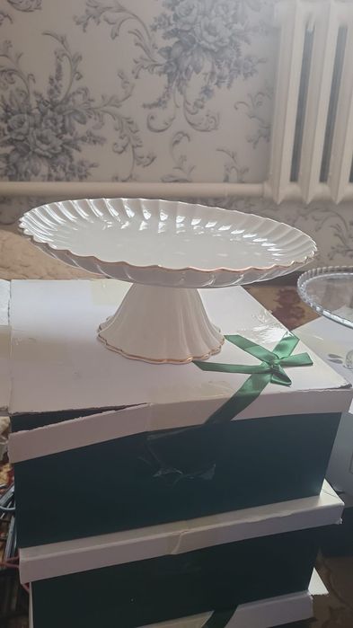 Конфетница, ваза, холодница ө