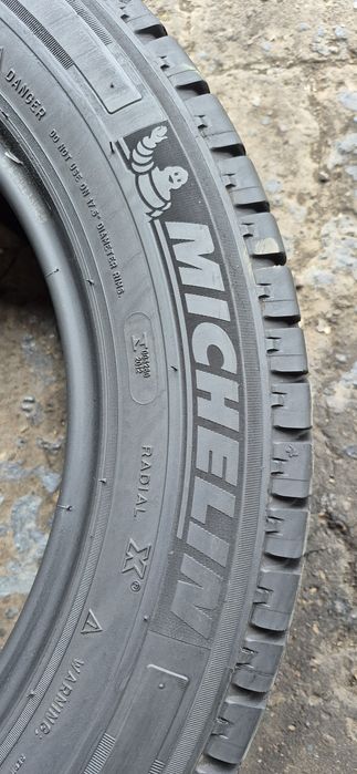 4 anvelope vara ca noi Michelin 215/60/17C,dot 2022 Pret/bucata.