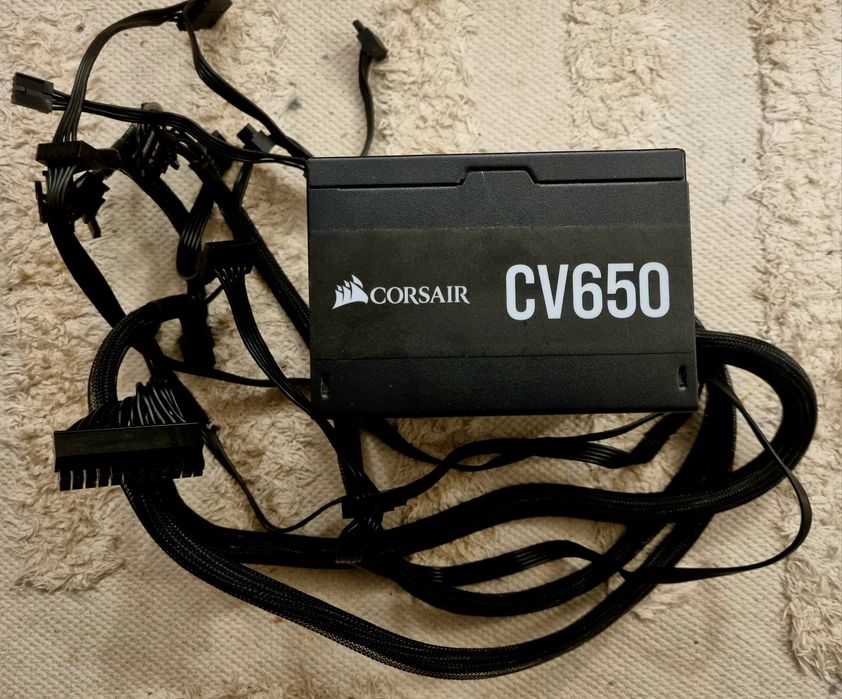 Sursa Corsair CV 650w