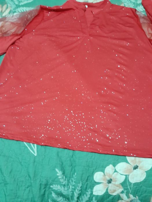 Bluza cu mâneci transparenta