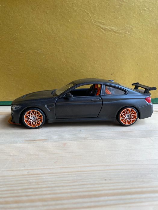 Maisto BMW M4 GTS
