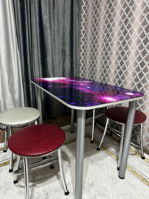 Продам стол со стульями