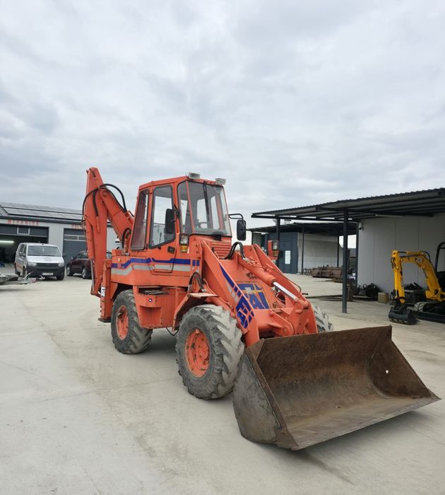 Vand buldoexcavator  Fai-Komatsu