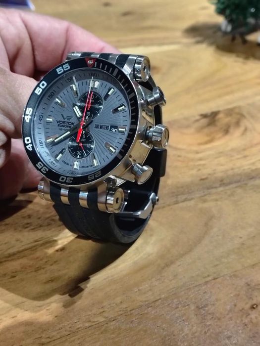 Часовник VOSTOK ENERGIA с гаранция