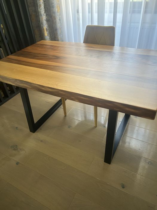 Masa de lemn masiv 140 x 90cm