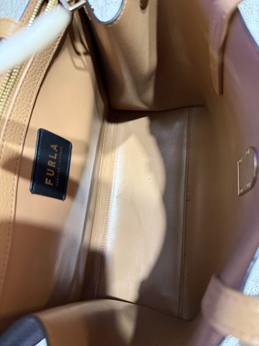 Чанта Furla черно и карамел