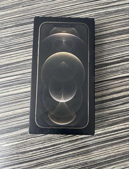 Айфон 12 про макс