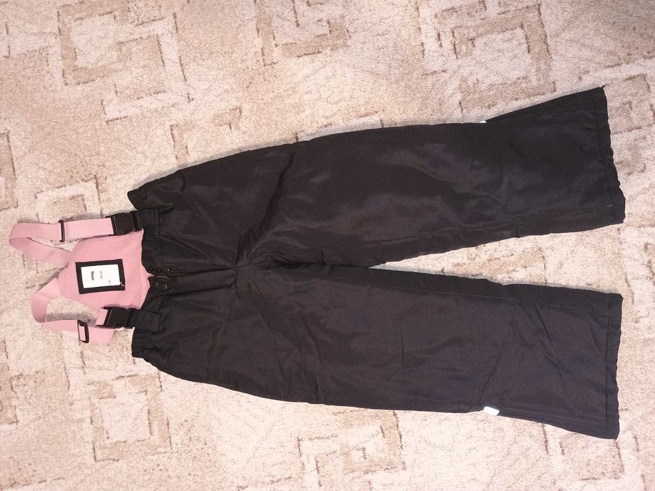 Продавам зимни детски дрехи