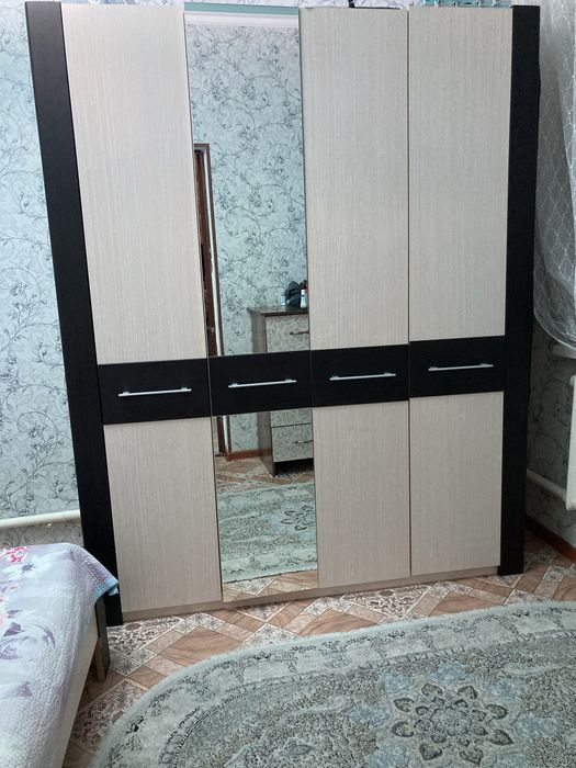 Продам спальный гарнитур