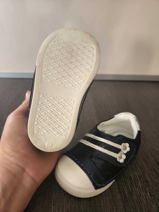 Бебешки обувчици на Ponki