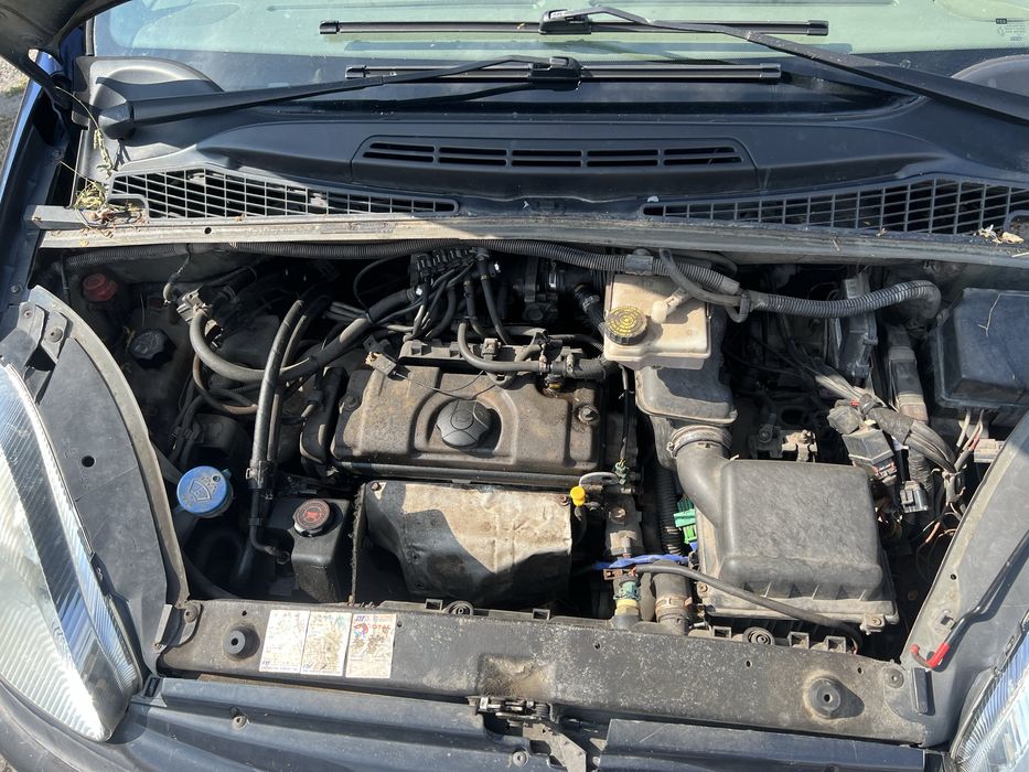 Citroen Xsara Picasso (1.6i 8V) на части