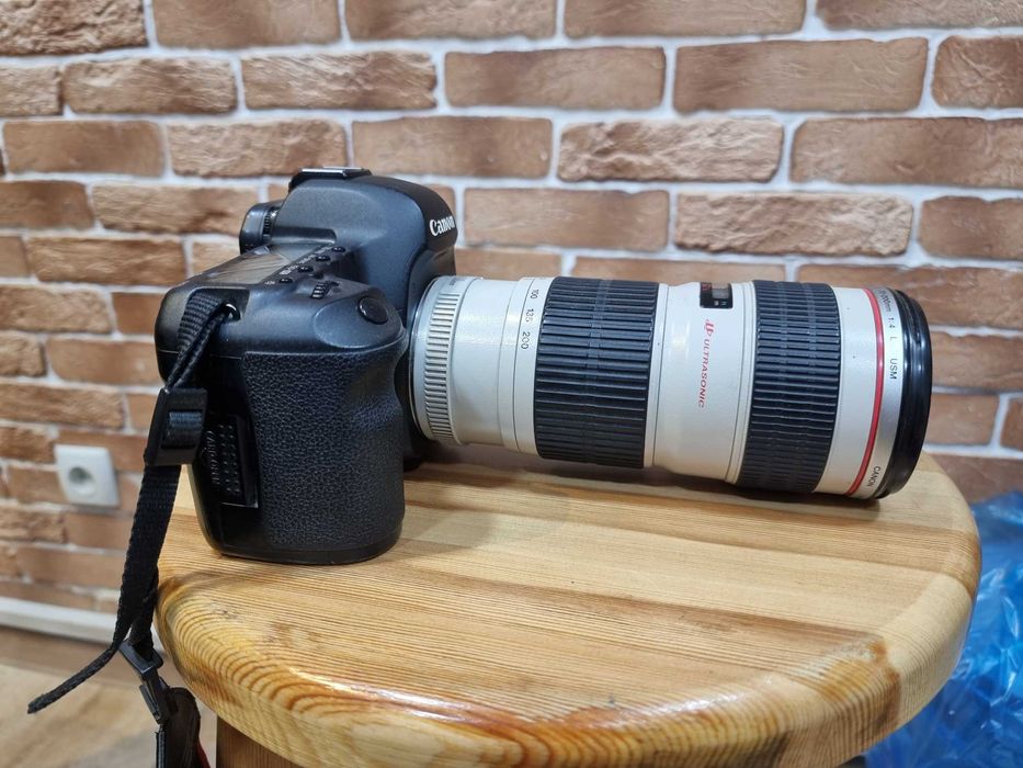 Продается фотоаппарат Canon 5D Mark II в отличном состоянии