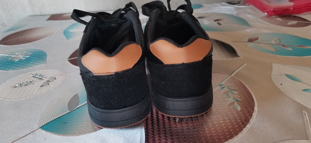 Vand Adidasi unisex