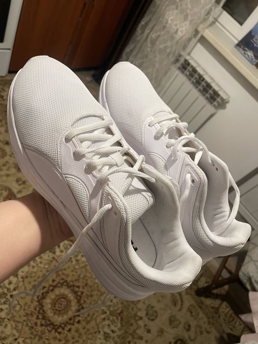 Продам обувь срочно