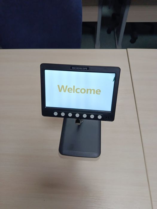 Microscop electronic cu display 18 cm