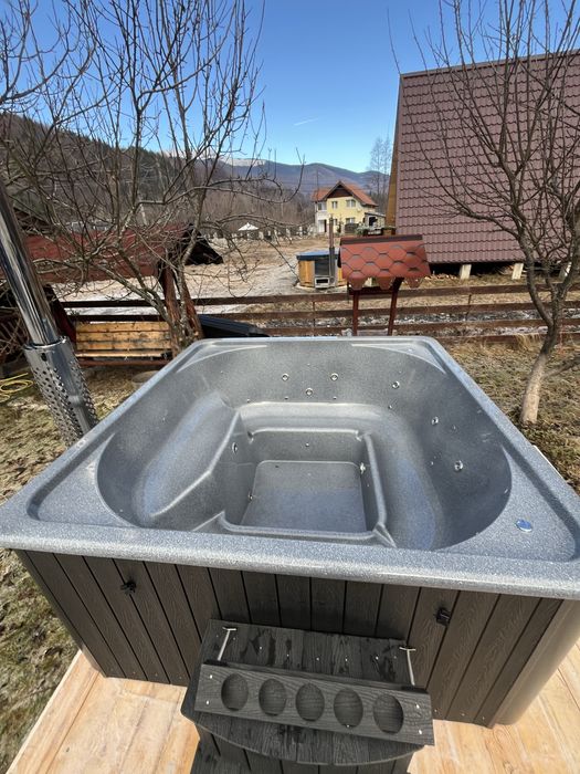 Ciubăr Jacuzzi granit