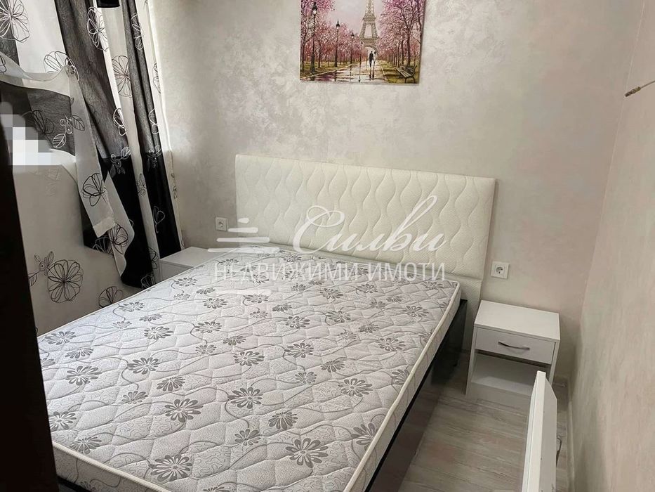 Дава се под наем Тристаен апартамент в Шумен, Център - 70 кв.м за 357 € - Снимка #5