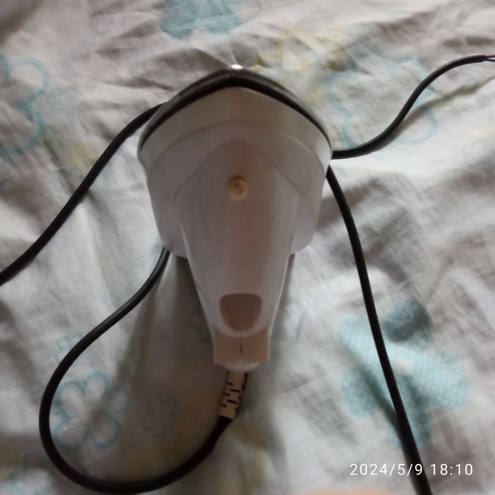 утюг        Nikai