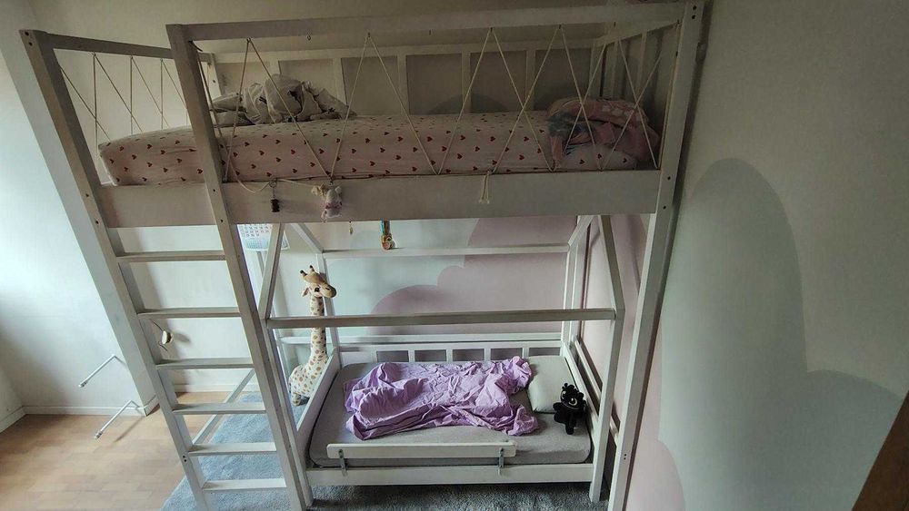 Две използвани детски легла (2-7 г. и над 6 г.), гр. София