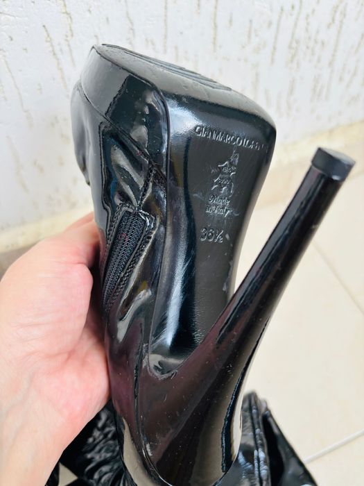 Обувки оригинал естествен лак