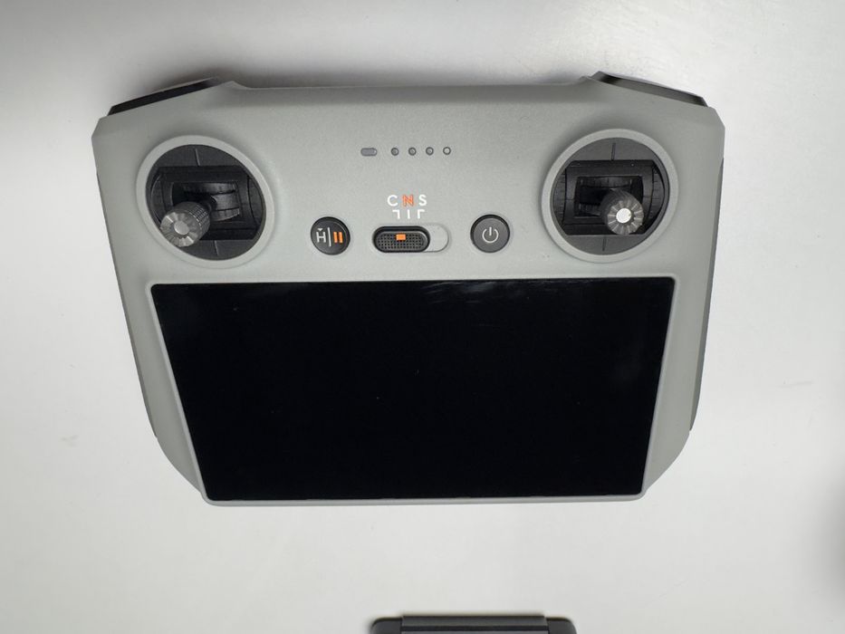 Telecomandă DJI RC (RM330) cu ecran