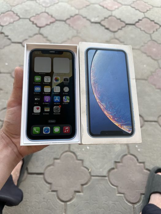 Продам телефон Айфон XR