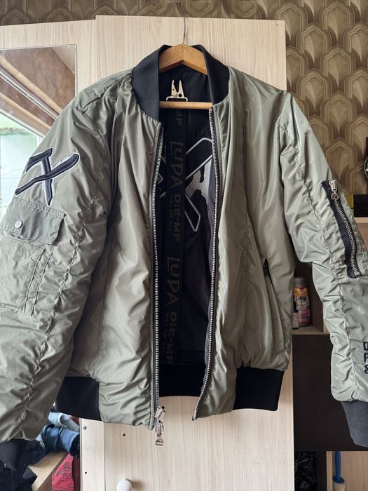 Luda яке двулицево